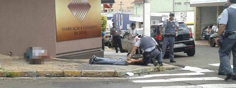 Segurança de joalheria é baleado na cabeça durante assalto em Marília