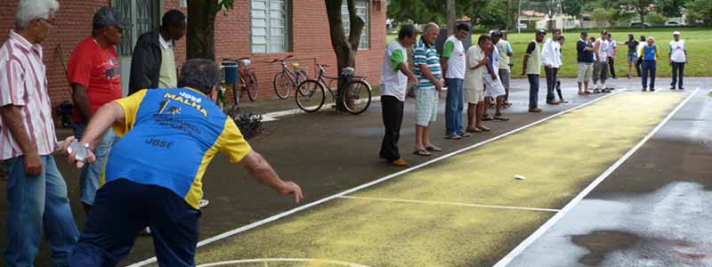 Apesar da chuva, população comparece para prestigiar Estância Esportiva