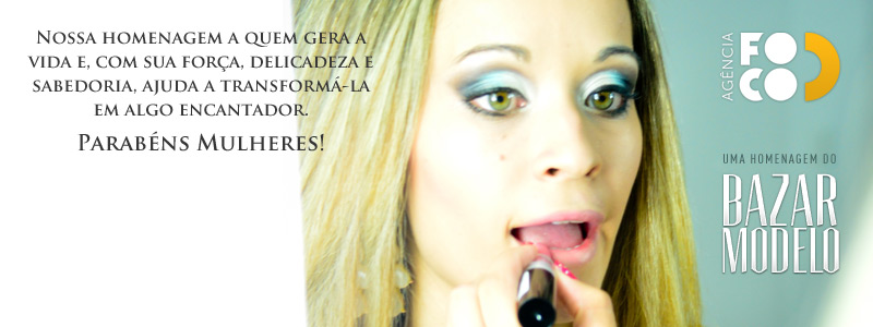 Mulher elegante e de bem com a vida curte Bazar Modelo; confira alguns looks