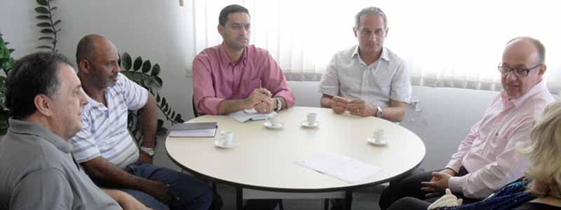 Vereadores de Bastos vem a Paraguaçu para conhecer o sistema de ensino municipal