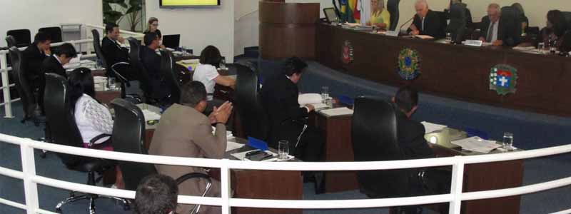 Em urgência especial, Câmara aprova projetos do Prefeito Municipal