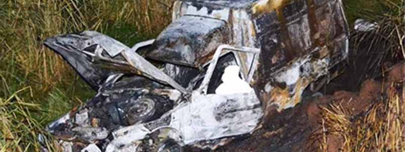Após acidente, carro pega fogo e homem morre carbonizado próximo a Osvaldo Cruz