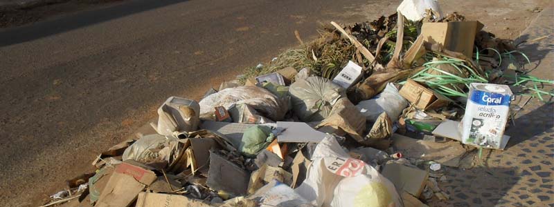 Prefeitura Municipal orienta população paraguaçuense sobre descarte de entulhos