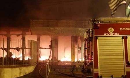 Incêndio destrói agência bancária no centro de Tupã