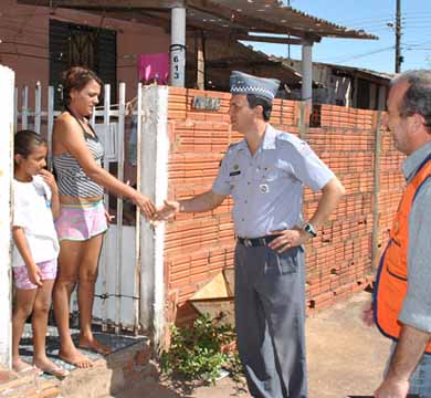 Defesa Civil do Estado de São Paulo vistoria estragos provocados por chuva de granizo em Paraguaçu