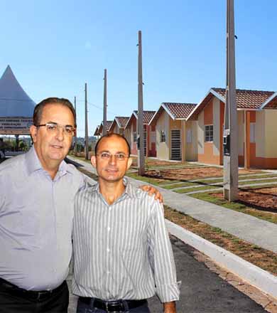 Presidente reivindica moradias para comerciários de Assis