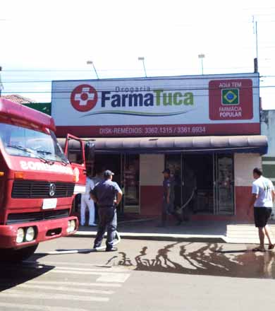 Bombeiros são acionados para apagar princípio de incêndio em farmácia na Barra Funda