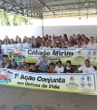 Projeto “Por toda Vida” realiza blitz educativa em Paraguaçu