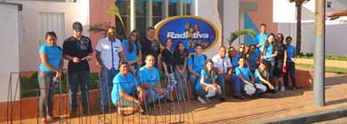 Alunos da ETEC visitam as novas instalações da RadiAtiva FM