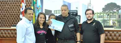 Vereador Prof. Thiago presta homenagem ao Coordenador do Canil da Penitenciária de Assis