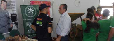 1ª Feira de Artesanato do Sindicato Rural/Senar é promovida em Cândido Mota