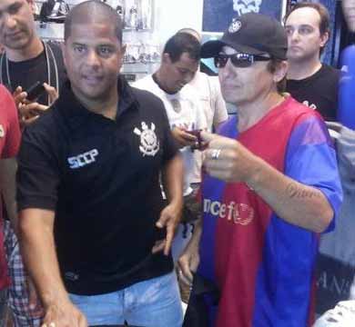 Marcelinho Carioca, ídolo do Timão, visita Ourinhos