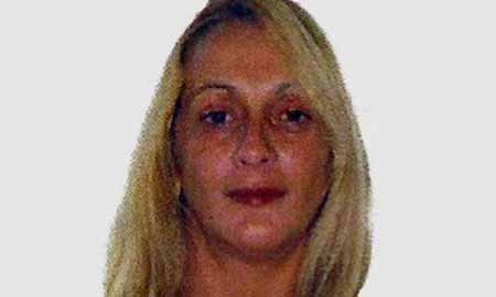 Adolescente é acusada de matar a mãe com ajuda do namorado