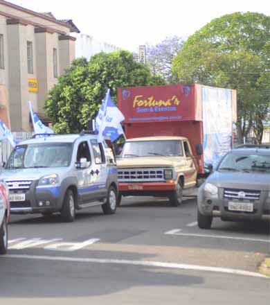 Carreata marca Almoço do Comerciário e segunda visita de Motta em Assis