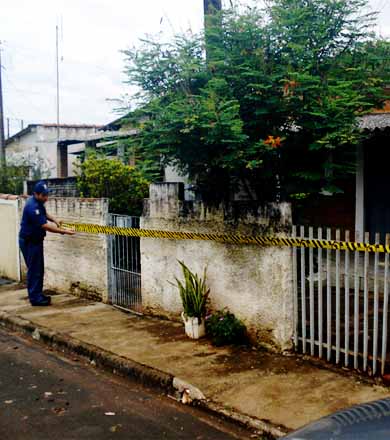 Defesa Civil socorre famílias e vistoria casas após grande volume de chuvas
