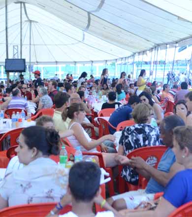 Sindicato reúne grande público em almoço dedicado ao comerciário