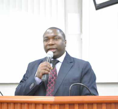 Pastor Edinho parabeniza Igreja do Evangelho Quadrangular com Moção