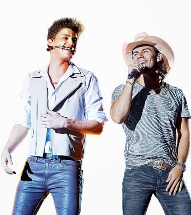 Dupla Munhoz e Mariano realiza show nesta sexta-feira em Assis