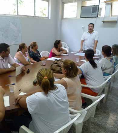Servidores municipais que vão trabalhar nas inscrições de moradias populares recebem treinamento