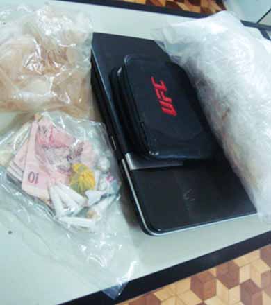PM apreende adolescentes com drogas, dinheiro e objeto furtado