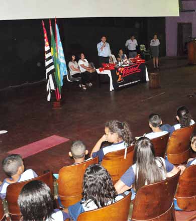 Formatura do PROERD conta com a participação do Prefeito Ricardo Pinheiro