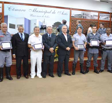 Câmara homenageia “Policial Padrão” em sessão solene