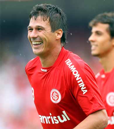 Jogo Beneficente com Índio acontece neste domingo em Maracaí
