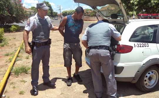 Jovem rouba padaria no centro de Paraguaçu, confessa o crime e vai para a cadeia