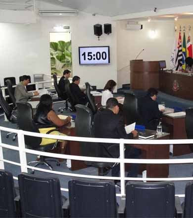 Câmara se reúne após recesso e aprova projetos do Prefeito e da Mesa Diretora