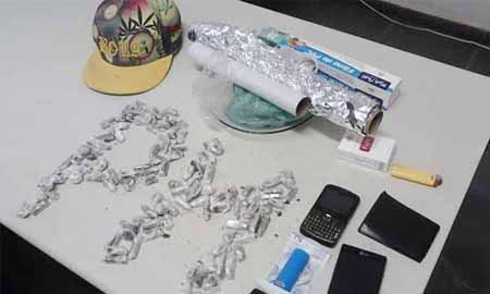 PM flagra jovem com mais de 110 porções de maconha em Paraguaçu Paulista