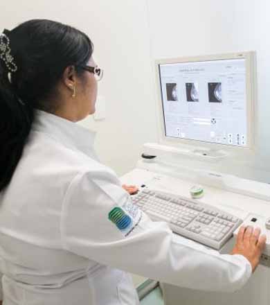 Mulheres de 50 a 69 anos poderão realizar mamografia gratuita sem pedido médico