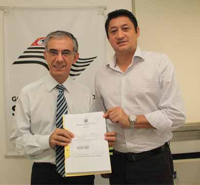 Ricardo Pinheiro assina convênio com Governo para a aquisição de mais dois novos veículos