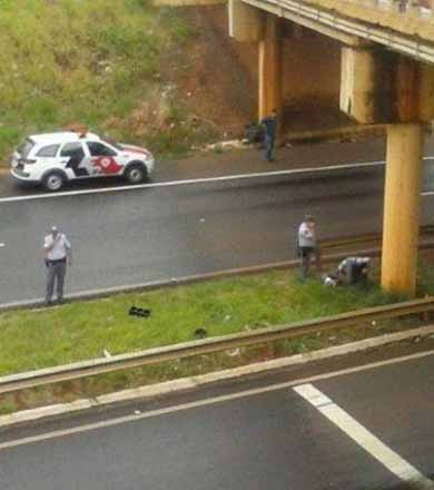 Garota tenta se matar ao pular do viaduto da Raposo Tavares