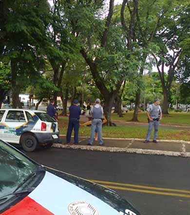 Prefeitura faz abordagem e assunto de população em situação de rua será debatido com a comunidade