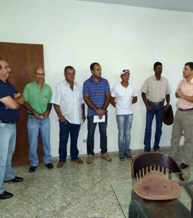 Associação das Comitivas se reune para organizar “Cavalgada Solidária” do leilão da Casa Lar