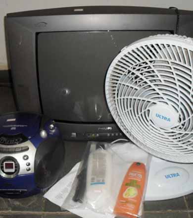 Objetos apreendidos se encontram na Delegacia para reconhecimento dos proprietários