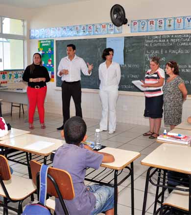 Ricardo Pinheiro e Dra. Lenilda visitam a EMEIF Coraly Julia