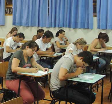 Com mais de 2 mil alunos, Fema ainda realiza matrículas de alunos aprovados