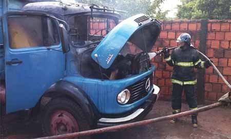 Vingança faz mulher atear fogo em caminhão na Vila Progresso