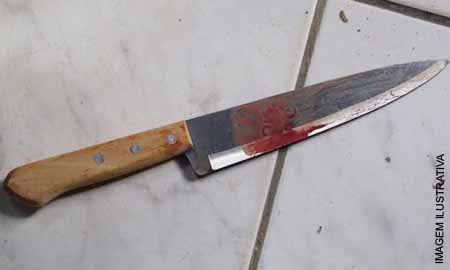 Pedreiro morre com 15 facadas durante briga entre vizinhos em Marília