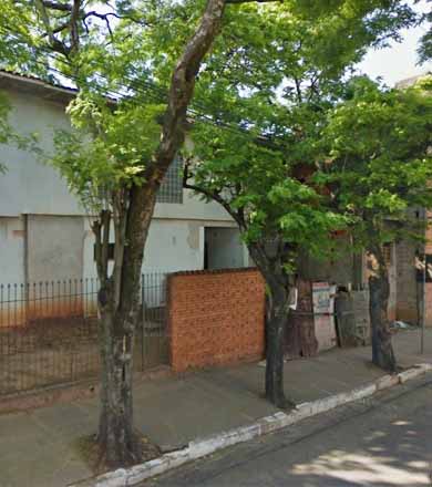 Imóveis irregulares no centro de Assis estão se transformando em cracolândia