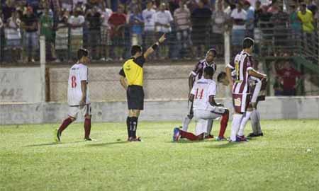 Bandeirante 0x2 VOCEM: Nas cores bordô e branco!