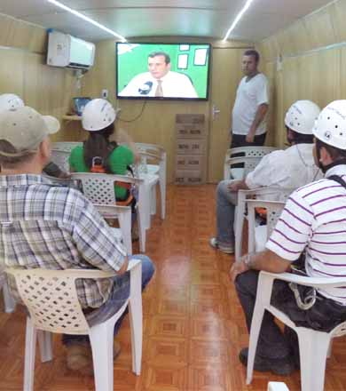Grupo Querino realiza treinamento com Scholl Bus em Paraguaçu Paulista
