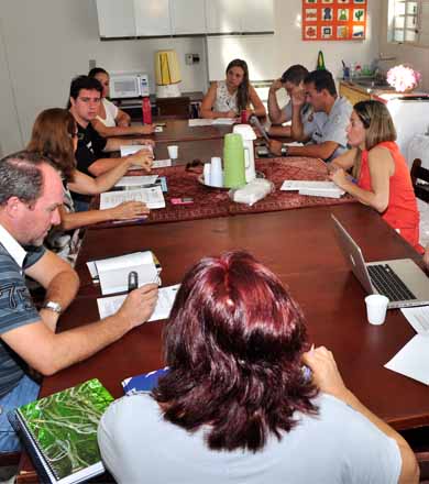 Assis contra a Pedofilia: grupo debate ações preventivas à violência contra crianças e adolescentes
