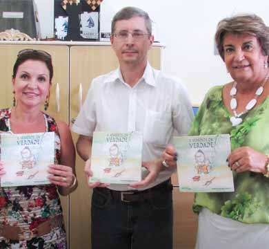 Educação de Assis recebe doação de livros