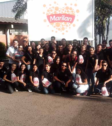 ETEC de Paraguaçu leva alunos para visita técnica na empresa Marilan Alimentos