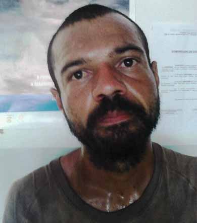 Homem furta canos de ferro de empresa e acaba atrás das grades