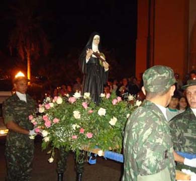 Novena de Santa Rita encerra hoje e antecede a procissão luminosa