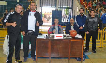 Torneio inter-municipal de basquete sagra Maracaí como campeão do masculino categoria sub 12