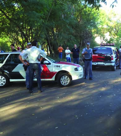 Homem é encontrado morto e nu em terreno próximo ao Ciretran de Paraguaçu